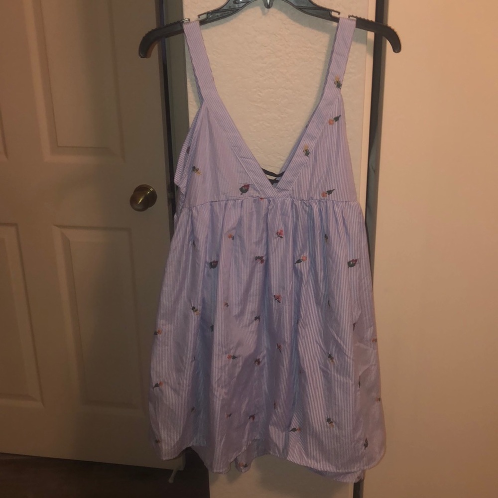 Blue and White pinstripe ? embroidered flowers?